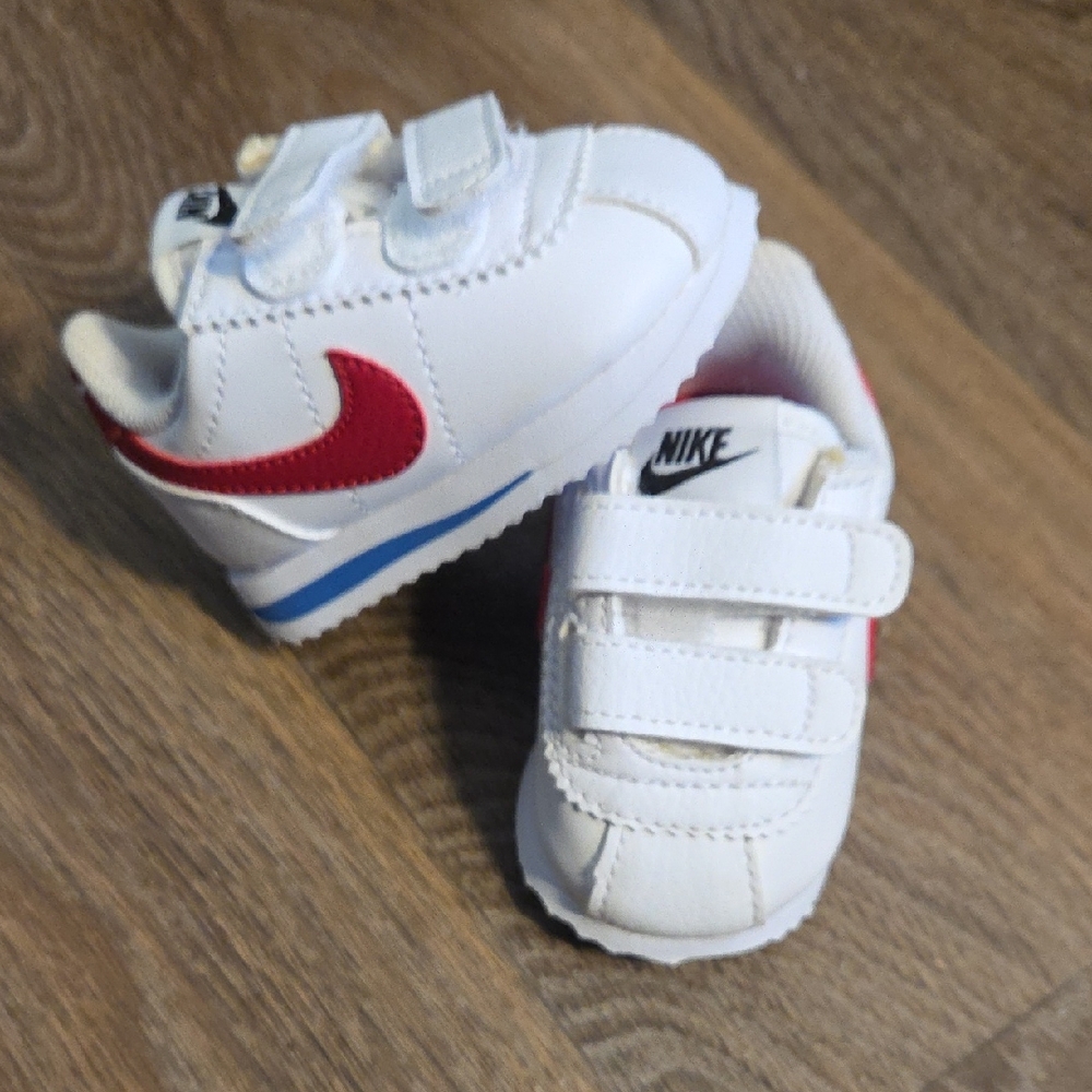 Nike Kids White and Red Sneakers